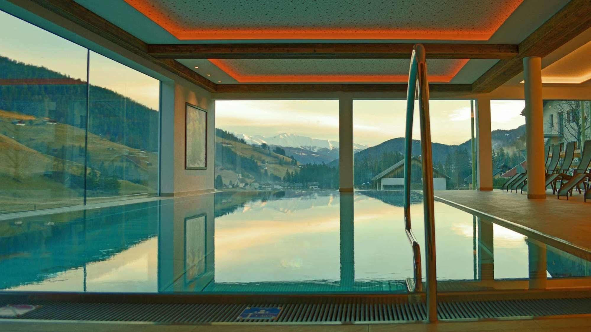 Hotel Trenker Braies  Exterior foto