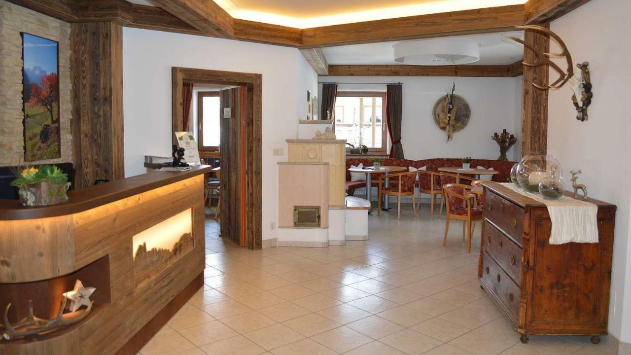 Hotel Trenker Braies  Exterior foto